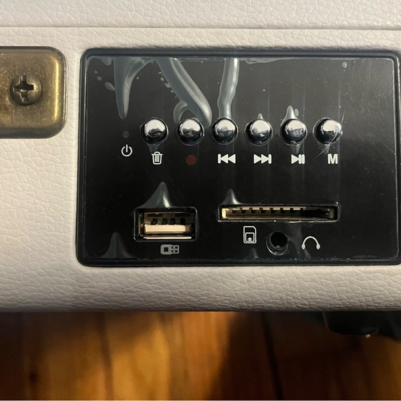 Record player - Picture 4 of 9